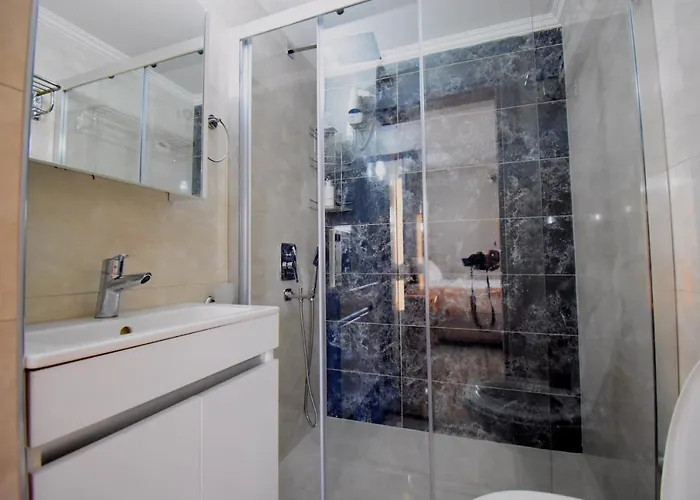 에로글루 시티 2*